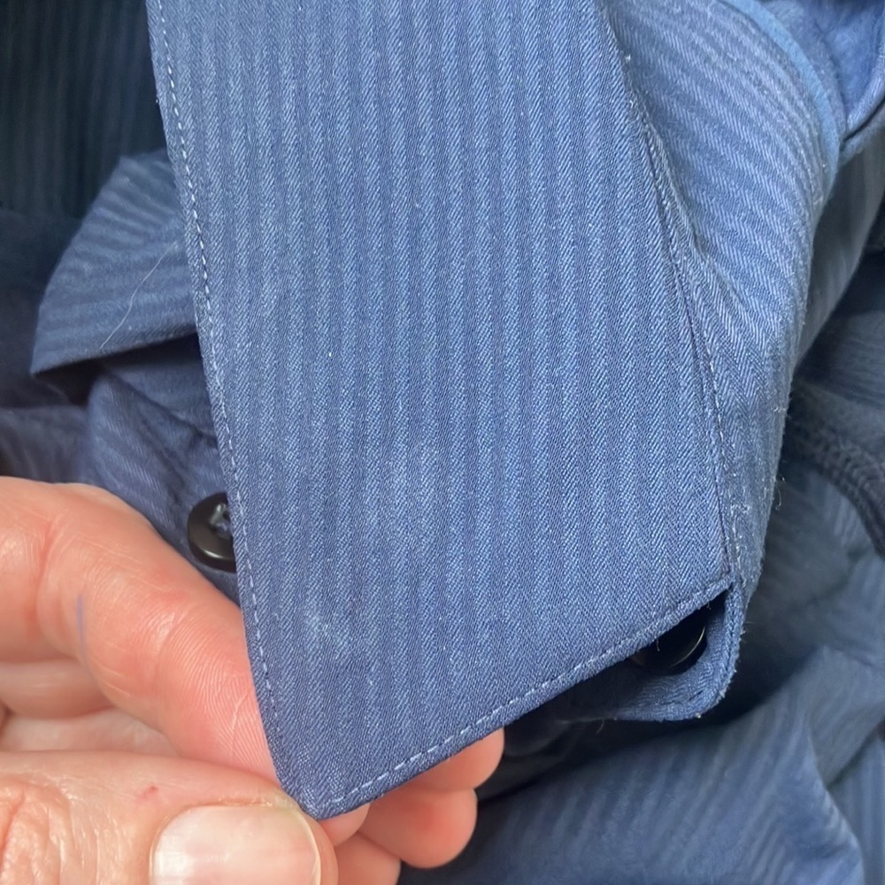 Lululemon Mens Button Down Blue Striped Long Sleeve Stretch Athletic Fit Shirt - Picture 15 of 15